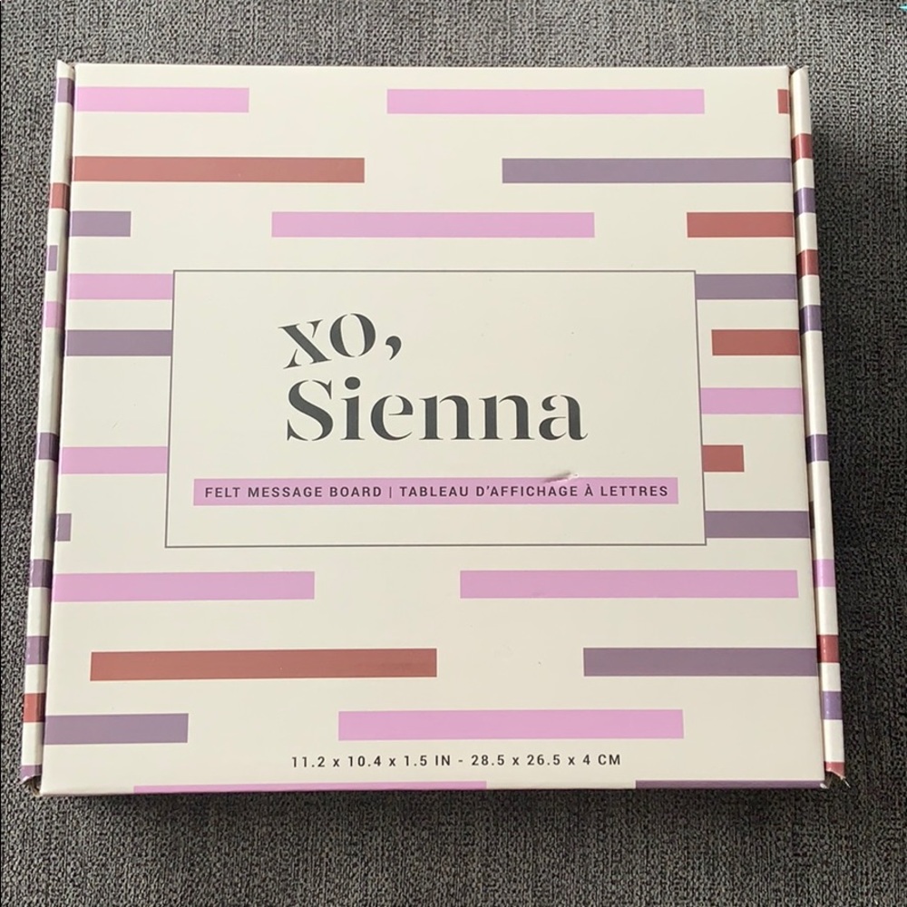 xo, Sienna Felt Message Board